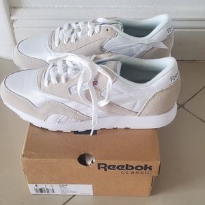 Reebok white cl nylon man size 9.